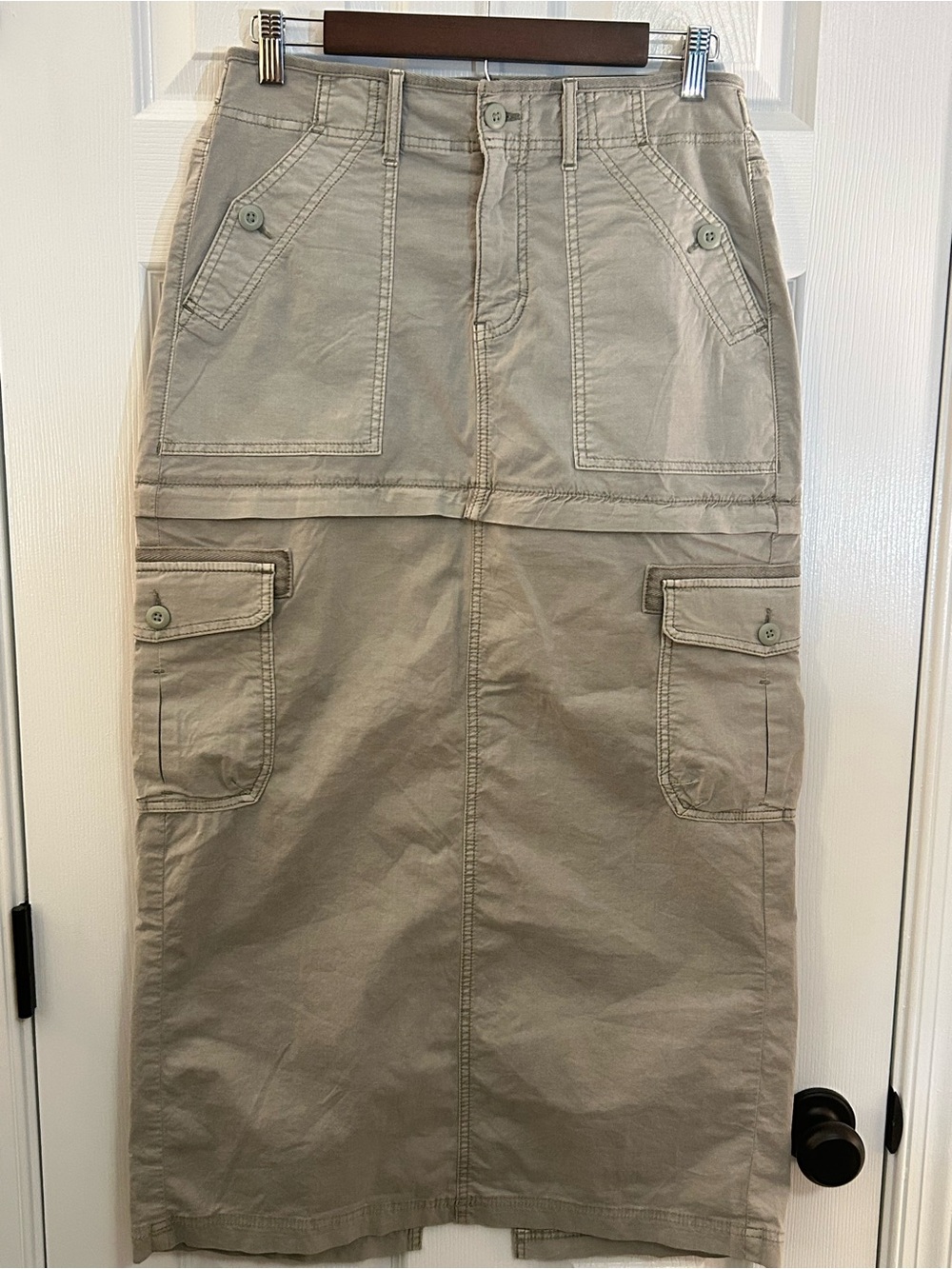 NWT American Eagle Snappy Stretch High-Waisted Convertible Maxi Cargo Skirt